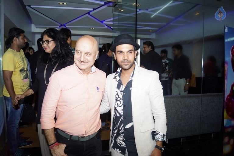 Simran Film Special Screening - 29 / 35 photos