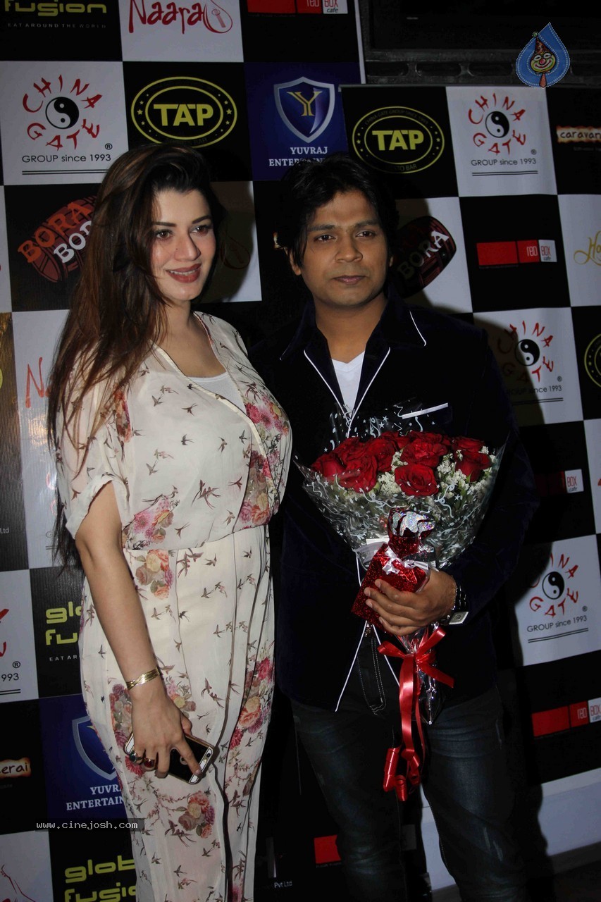 Singer Ankit Tiwari Bday Party - 36 / 64 photos