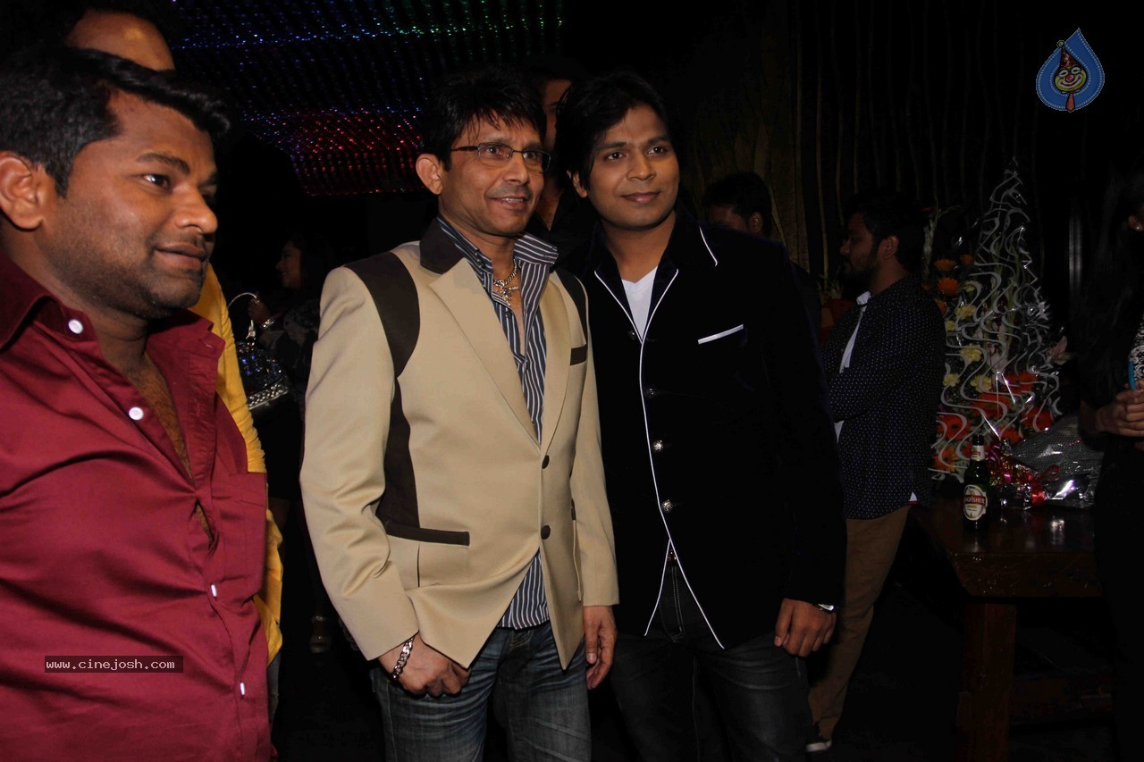 Singer Ankit Tiwari Bday Party - 52 / 64 photos