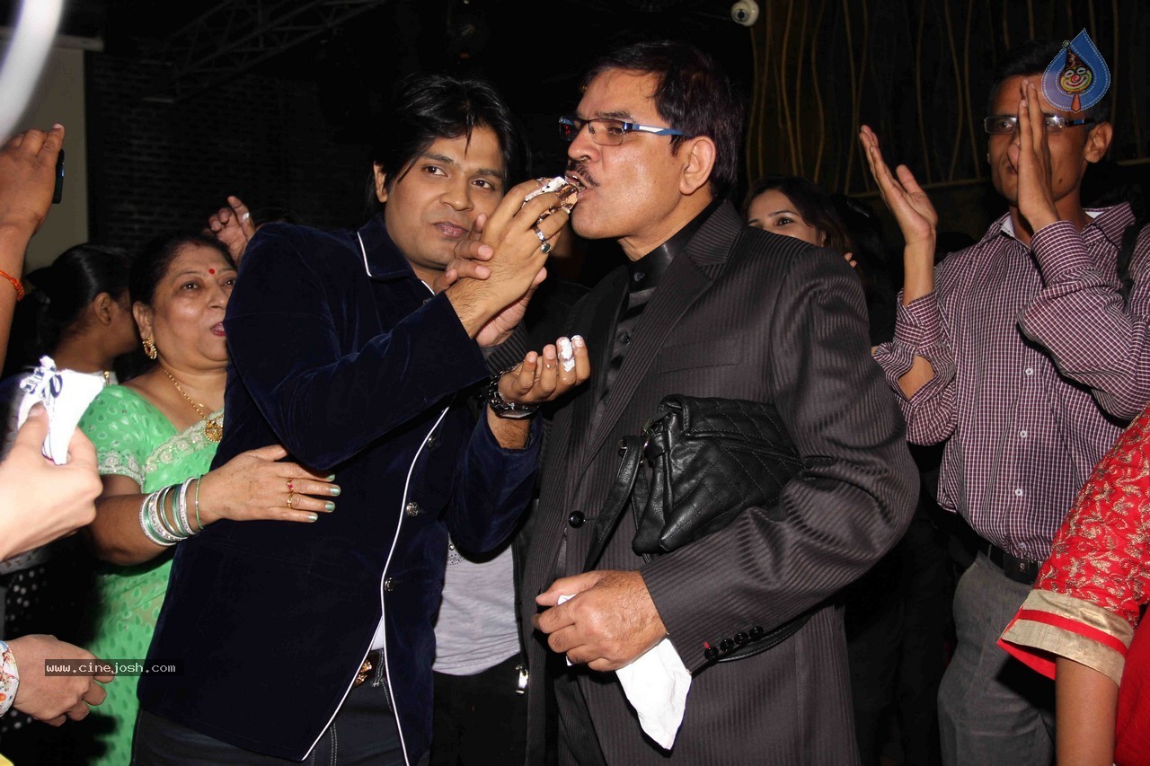 Singer Ankit Tiwari Bday Party - 62 / 64 photos