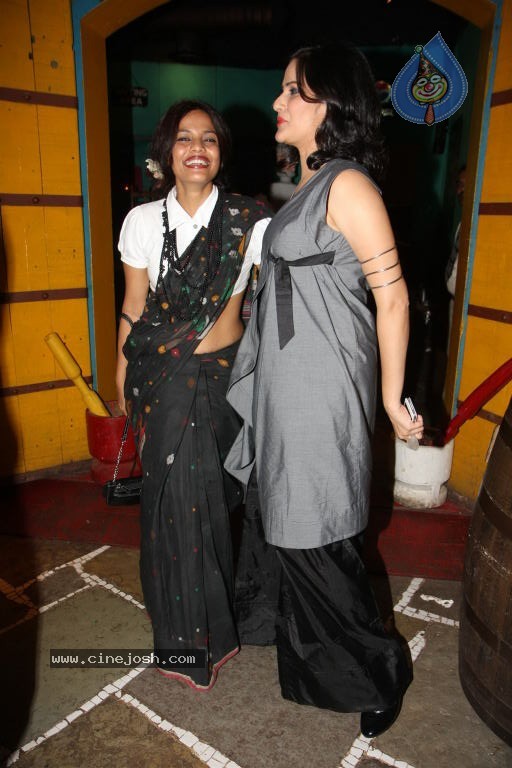 Singer Kailash Kher Bday Party - 6 / 36 photos