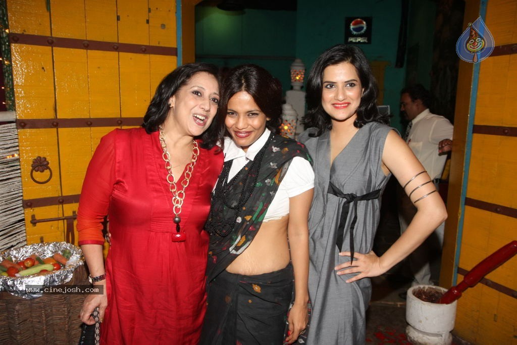 Singer Kailash Kher Bday Party - 31 / 36 photos