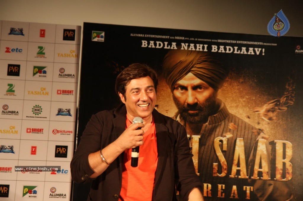 Singh Saab The Great Music Launch - 20 / 55 photos