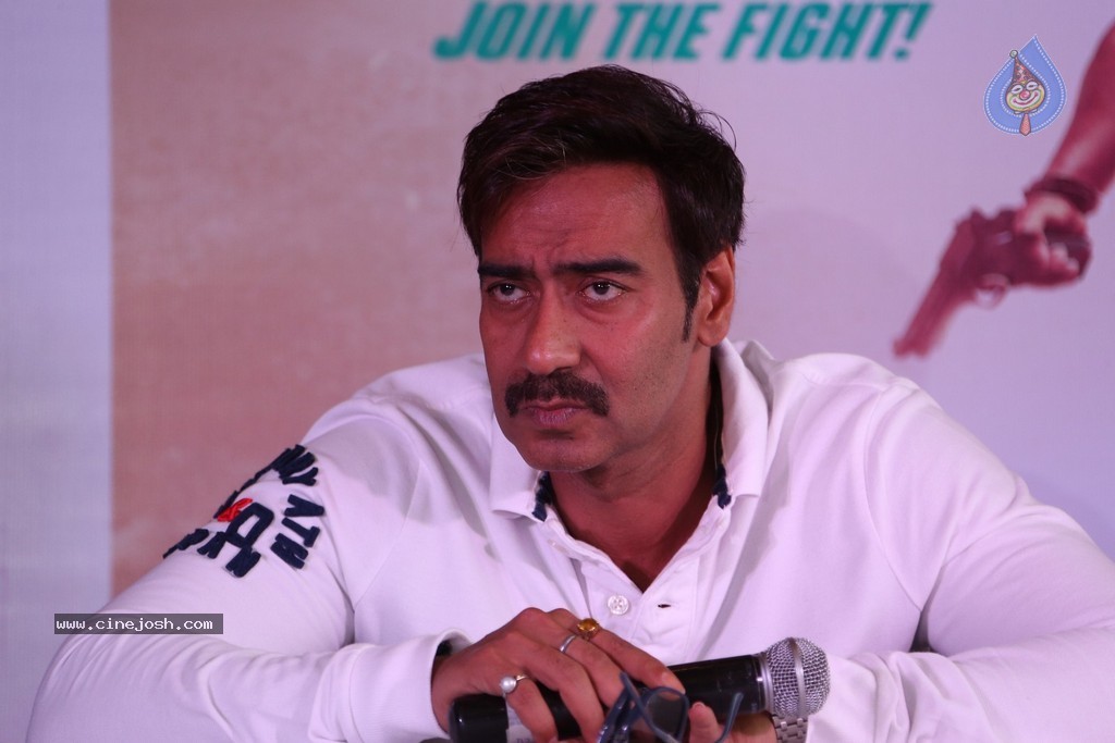 Singham Returns Promotional Event - 51 / 129 photos