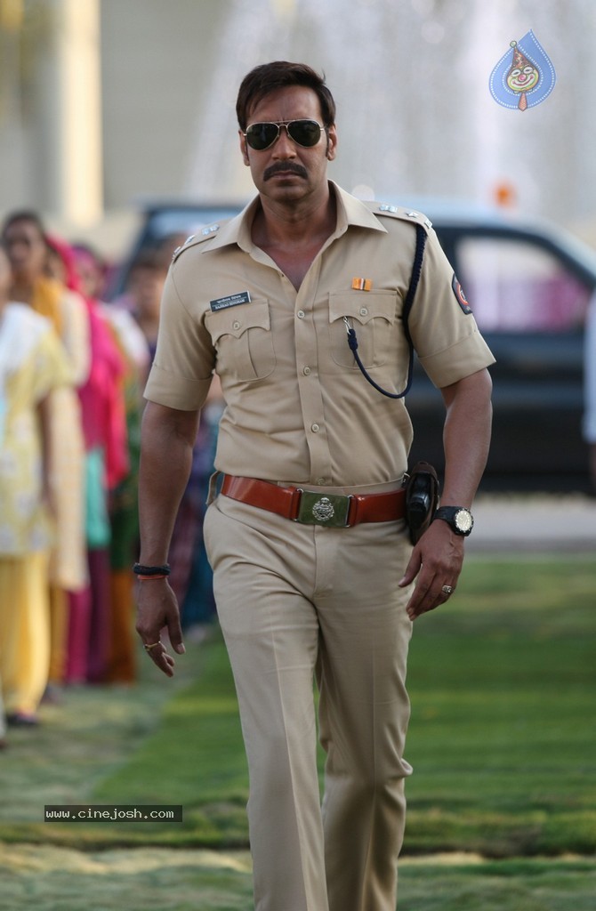 Singham Returns Stills - 35 / 42 photos