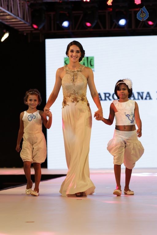 Smile Foundation 9th Edition Ramp Walk Show Photos - 35 / 104 photos