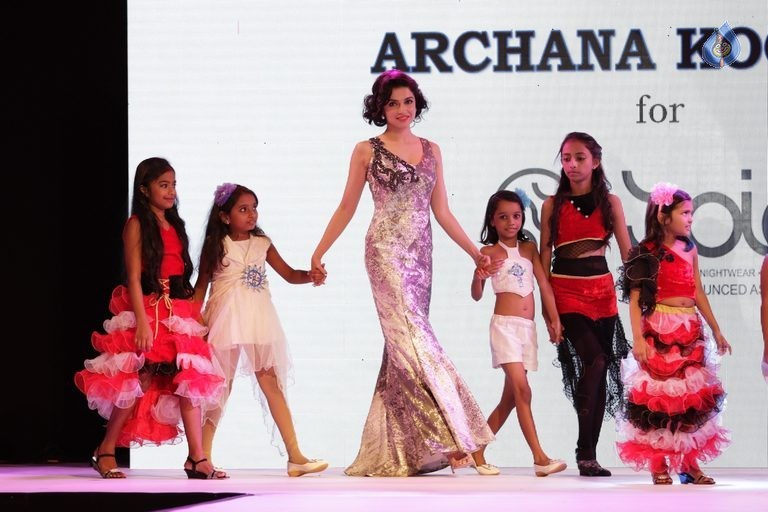 Smile Foundation 9th Edition Ramp Walk Show Photos - 72 / 104 photos