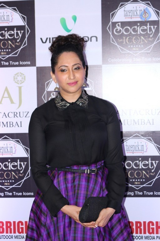 Society Icon Awards 2016 - 7 / 42 photos