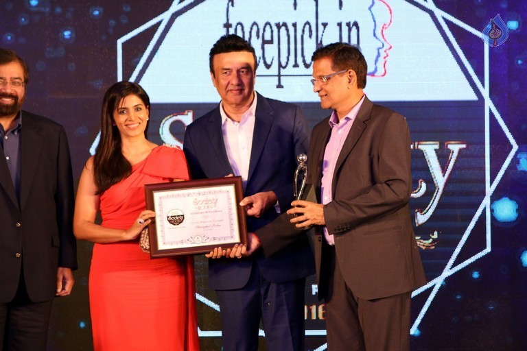 Society Icon Awards 2016 - 18 / 42 photos