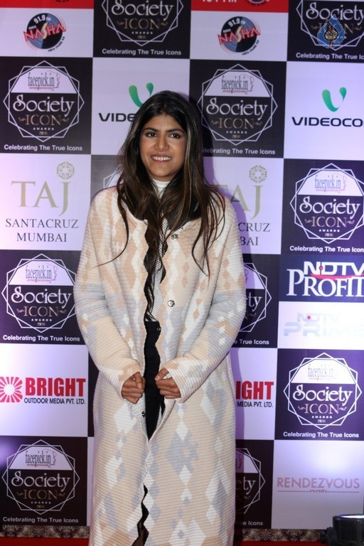 Society Icon Awards 2016 - 32 / 42 photos