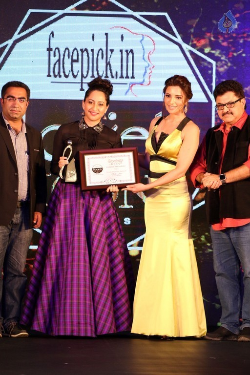 Society Icon Awards 2016 - 35 / 42 photos