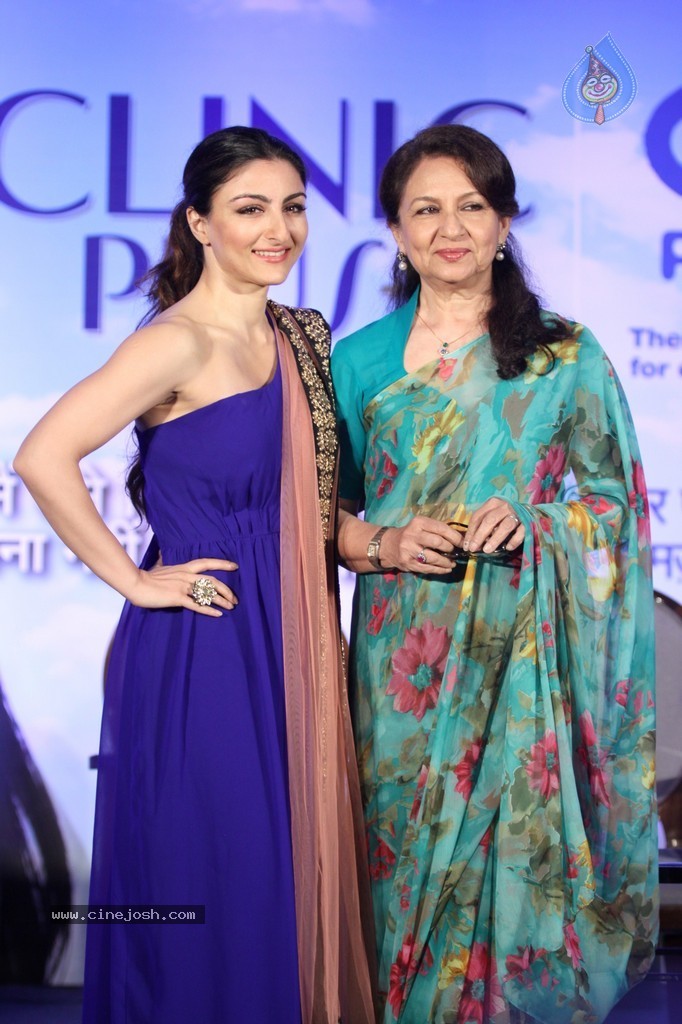 Soha Ali Khan at Clinic Plus Event - 4 / 52 photos