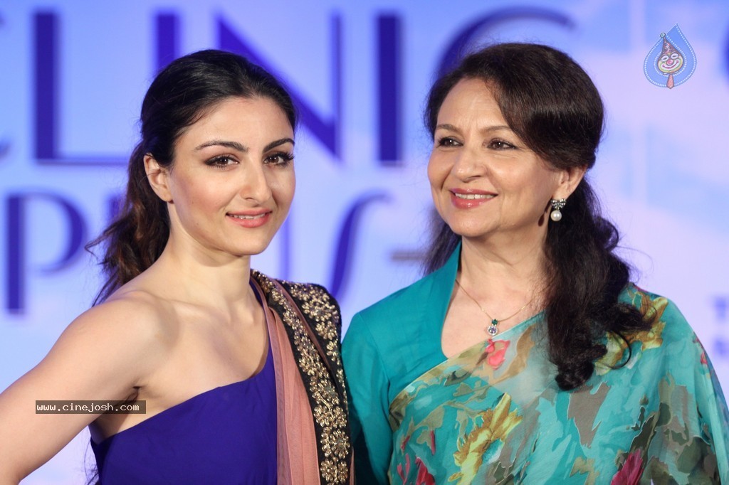 Soha Ali Khan at Clinic Plus Event - 14 / 52 photos