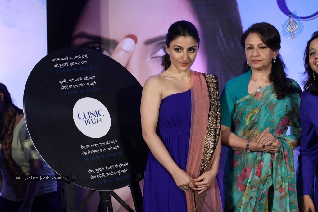 Soha Ali Khan at Clinic Plus Event - 21 / 52 photos