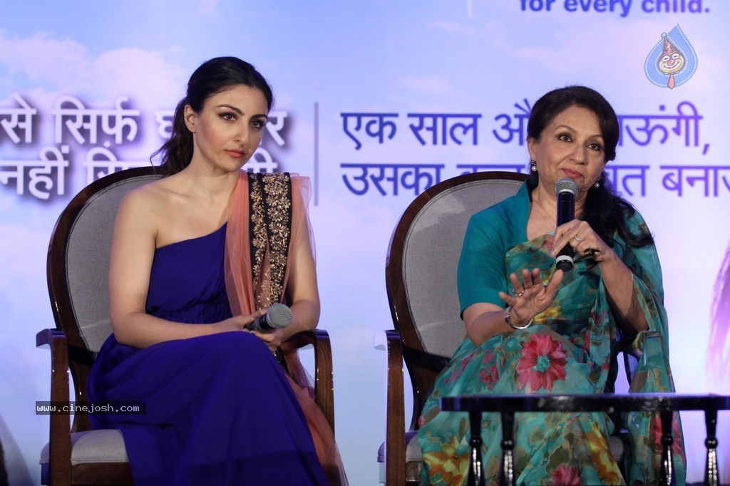 Soha Ali Khan at Clinic Plus Event - 33 / 52 photos