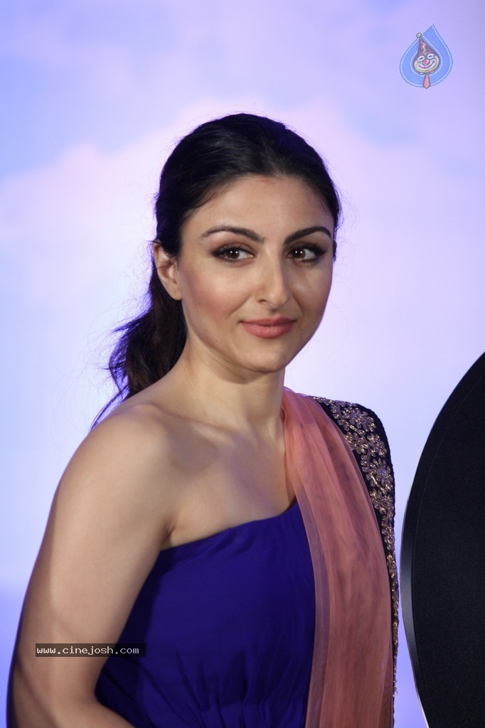 Soha Ali Khan at Clinic Plus Event - 51 / 52 photos