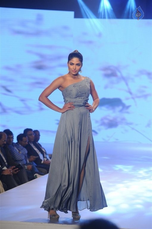 Soha Ali Khan at The 1st Edition of Liva Protege 2015 - 2 / 50 photos