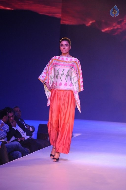 Soha Ali Khan at The 1st Edition of Liva Protege 2015 - 27 / 50 photos