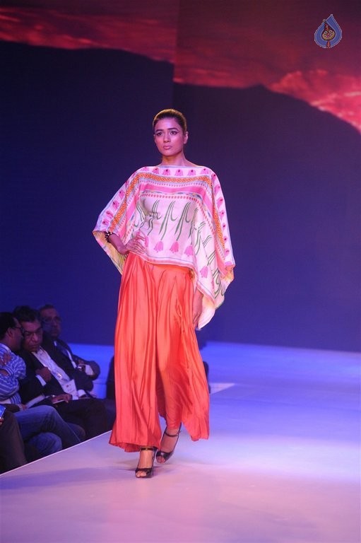 Soha Ali Khan at The 1st Edition of Liva Protege 2015 - 32 / 50 photos