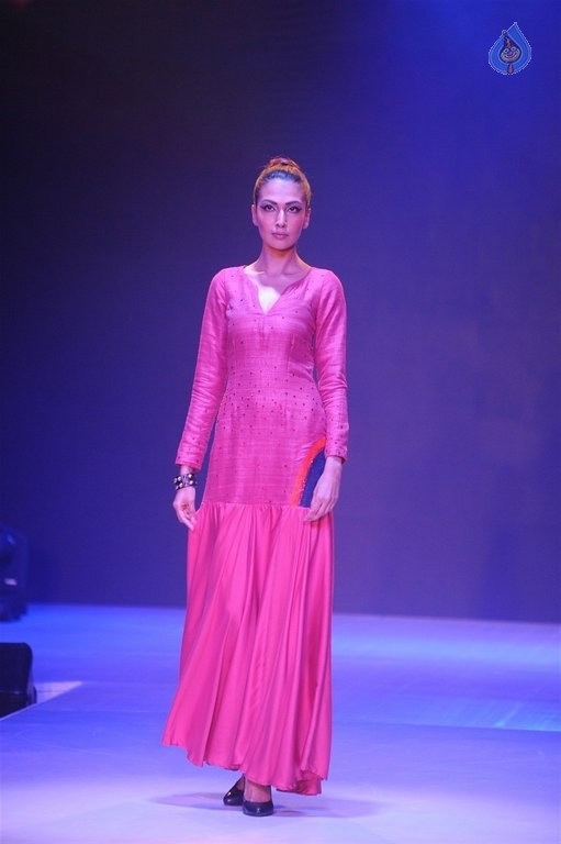 Soha Ali Khan at The 1st Edition of Liva Protege 2015 - 38 / 50 photos