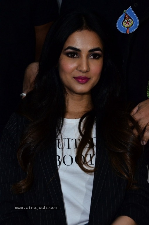 Sohail Chouhan Inaugurate Game zone and Restaurant - 22 / 41 photos