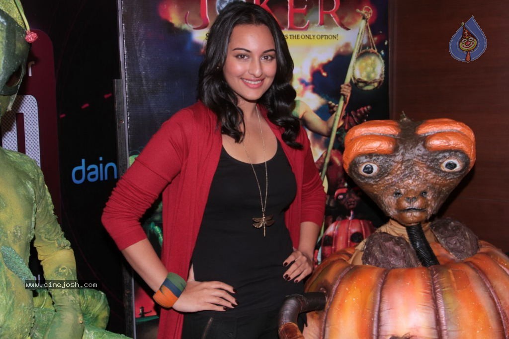 Sonakshi Sinha at Joker Film Event - 31 / 41 photos