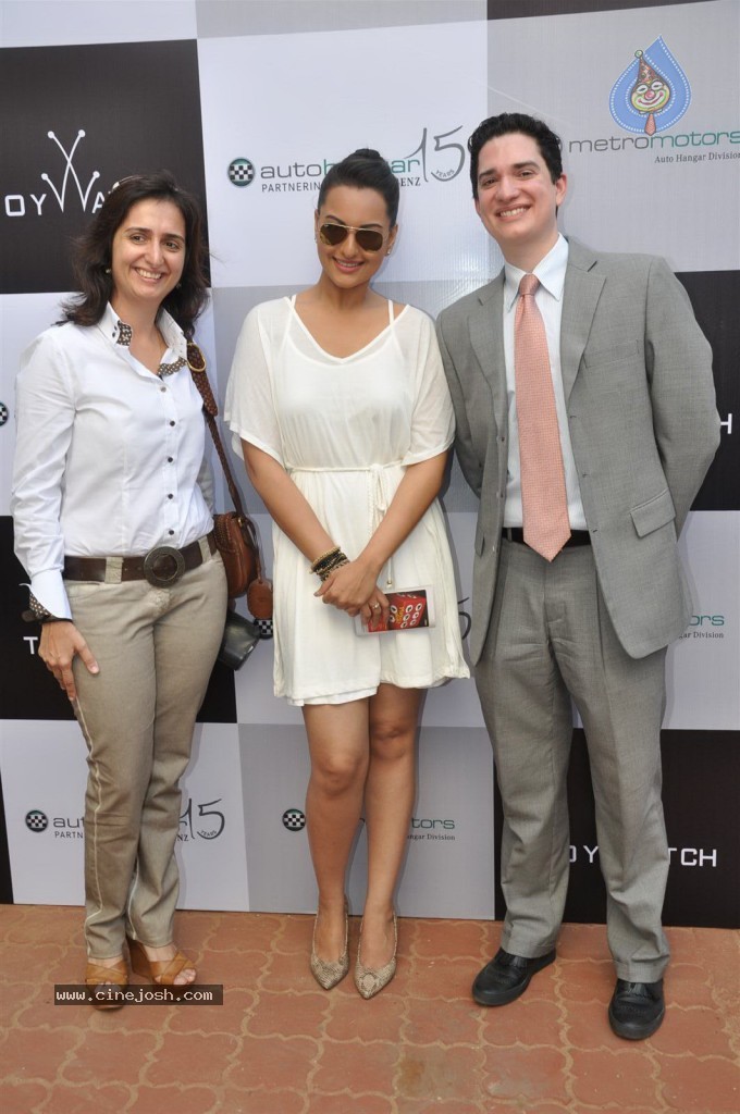 Sonakshi Sinha at Metro Motors Event - 24 / 54 photos