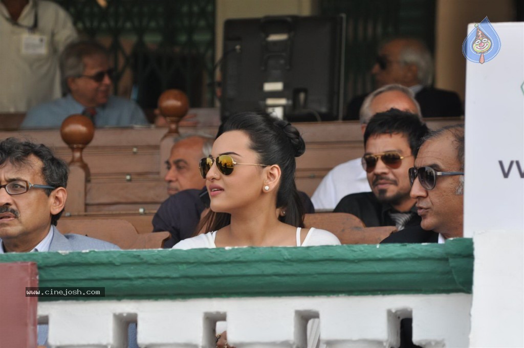 Sonakshi Sinha at Metro Motors Event - 29 / 54 photos