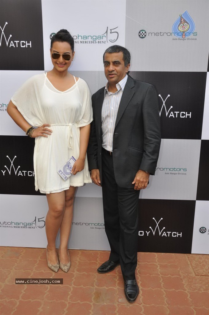 Sonakshi Sinha at Metro Motors Event - 36 / 54 photos