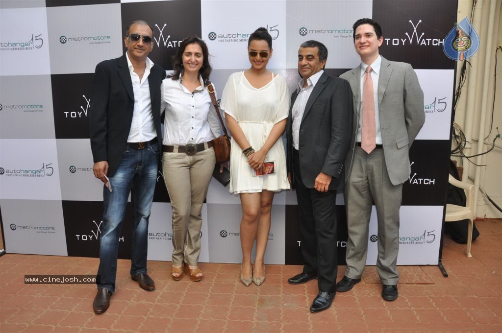 Sonakshi Sinha at Metro Motors Event - 48 / 54 photos