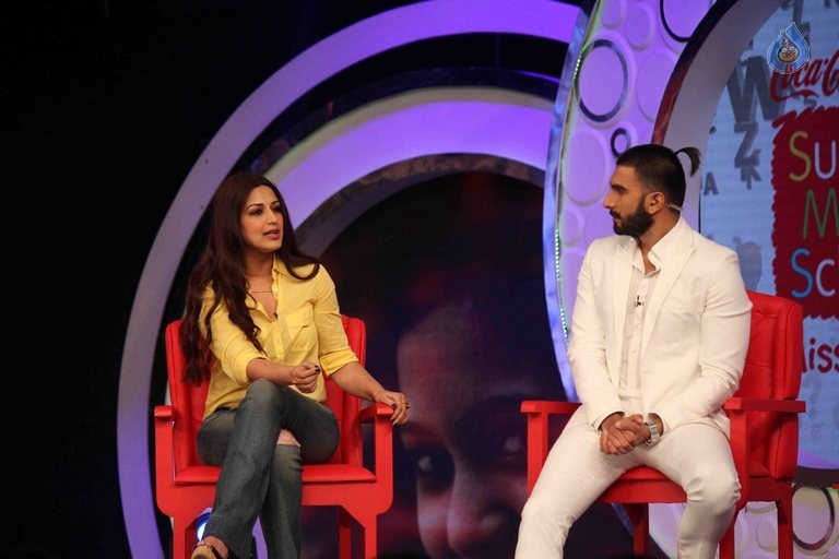 Sonali Bendre at Support My School Campaign  - 33 / 37 photos
