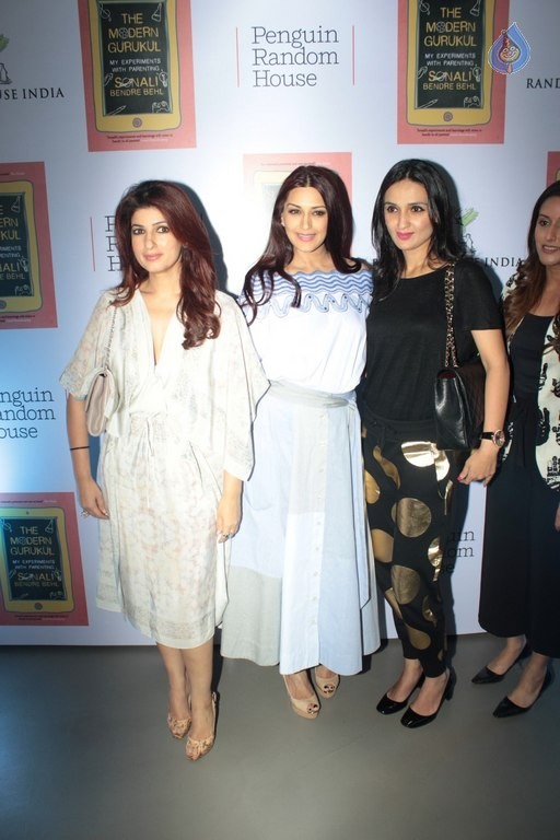 Sonali Bendre Book Success Party - 51 / 63 photos