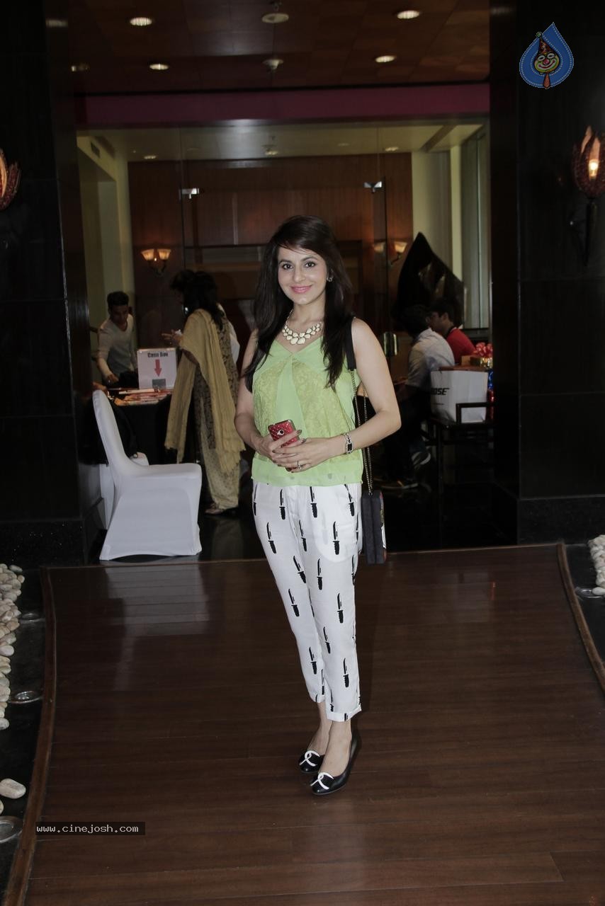 Sonali Mukherjee Wedding Reception - 17 / 62 photos