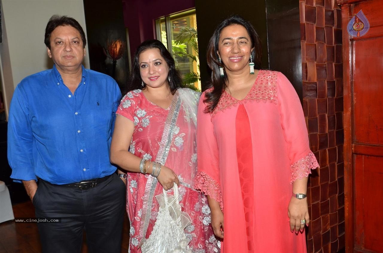 Sonali Mukherjee Wedding Reception - 18 / 62 photos