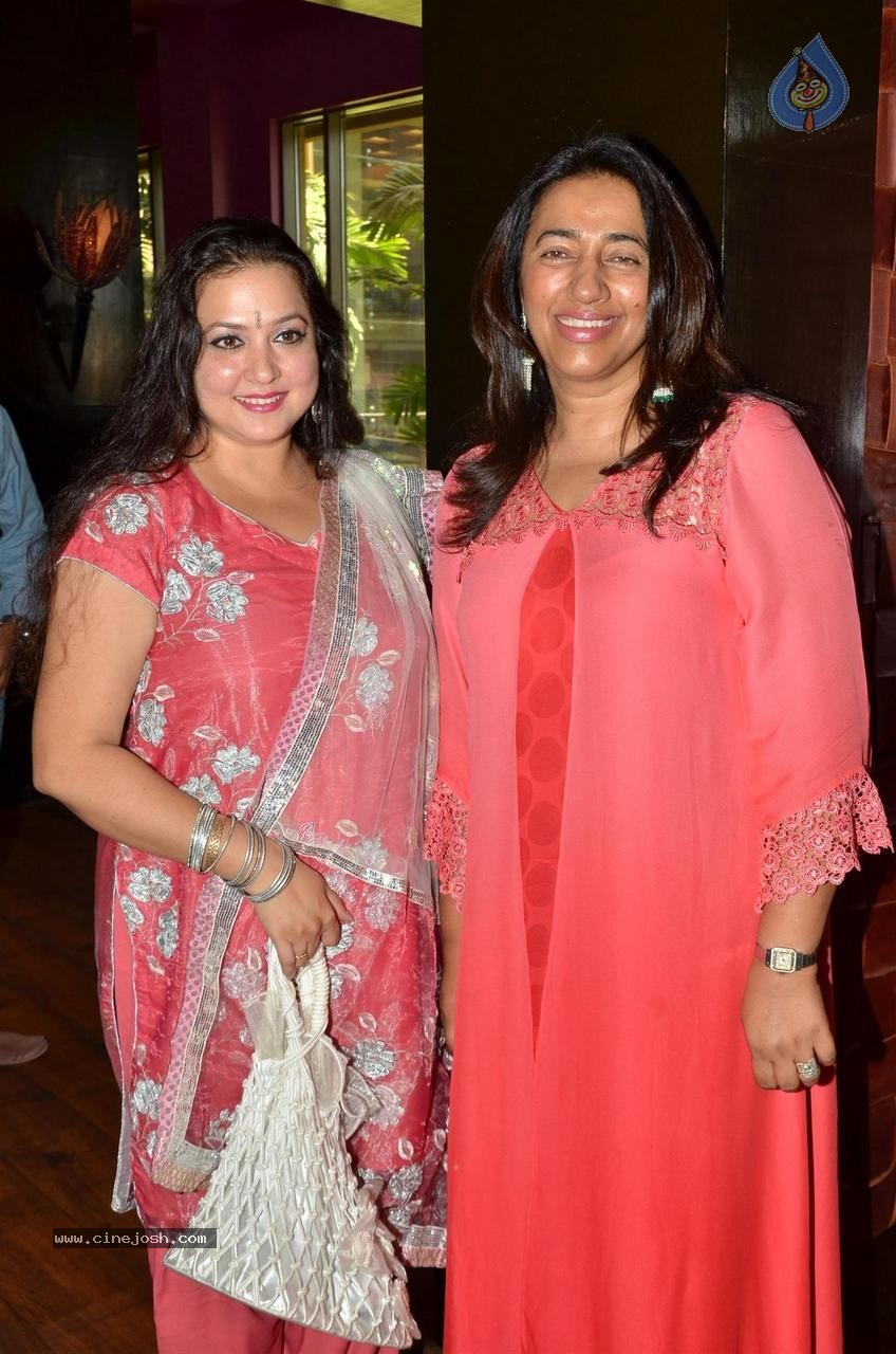 Sonali Mukherjee Wedding Reception - 39 / 62 photos