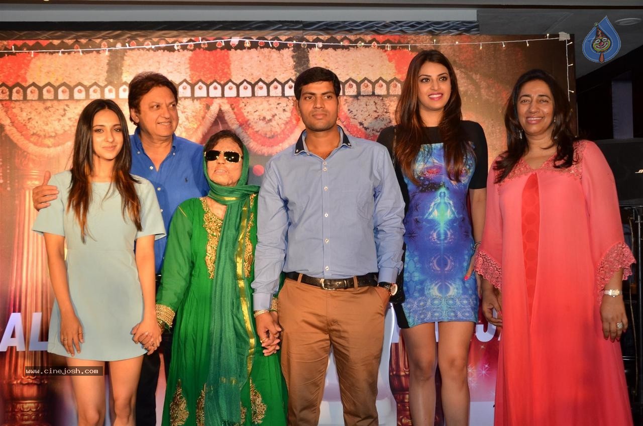 Sonali Mukherjee Wedding Reception - 48 / 62 photos