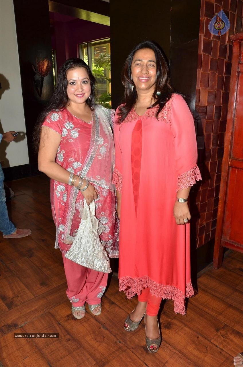 Sonali Mukherjee Wedding Reception - 55 / 62 photos