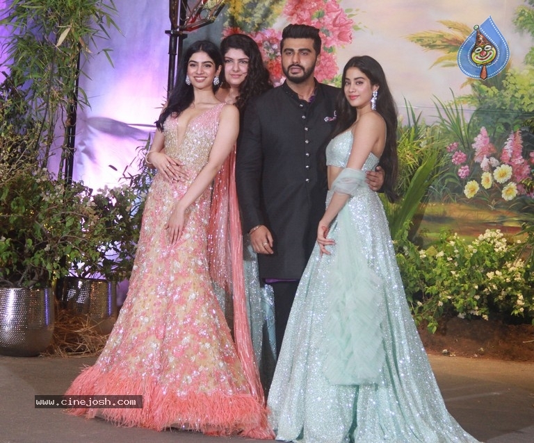 Sonam Kapoor - Anand Ahuja Reception - 29 / 33 photos