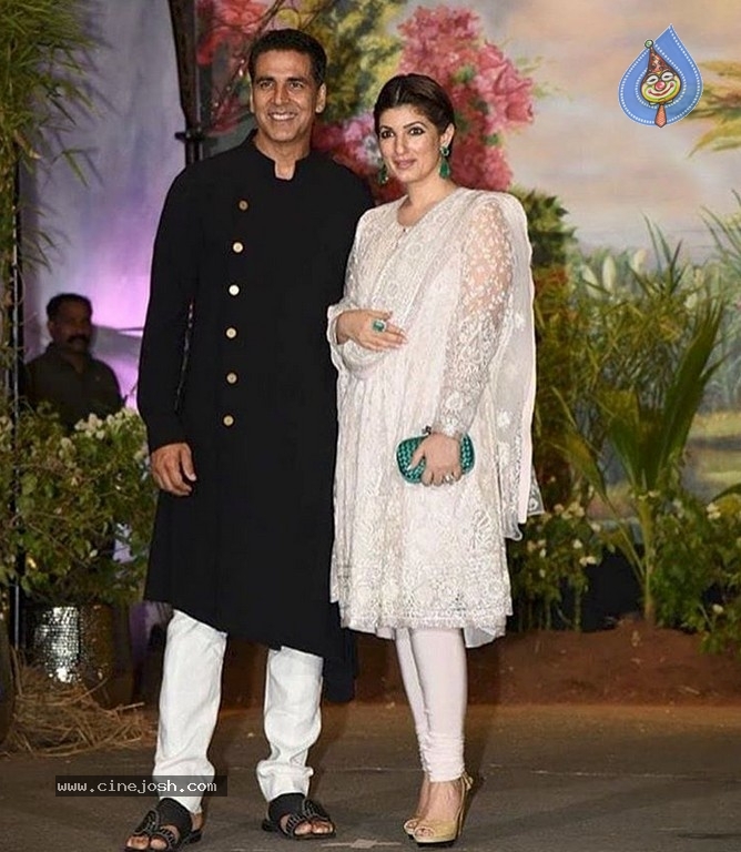 Sonam Kapoor - Anand Ahuja Reception Photos - 22 / 40 photos