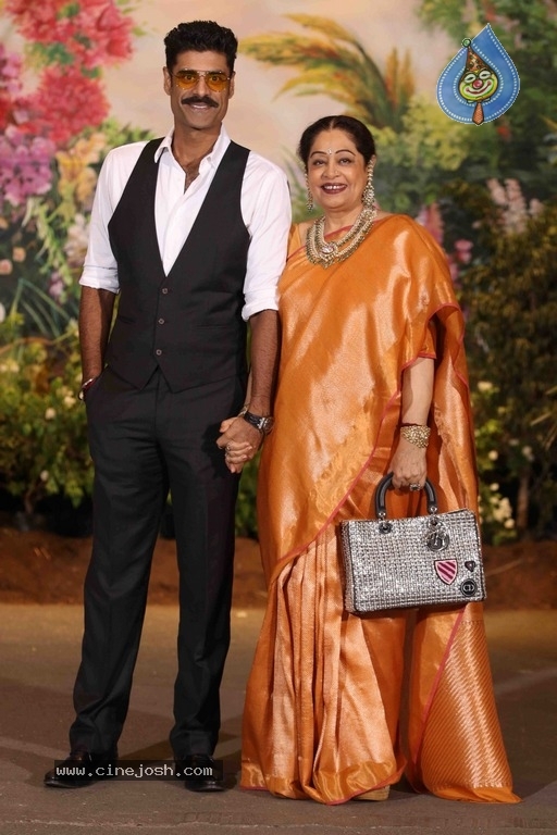 Sonam Kapoor And Anand Ahuja Wedding Reception Photos - 7 / 37 photos