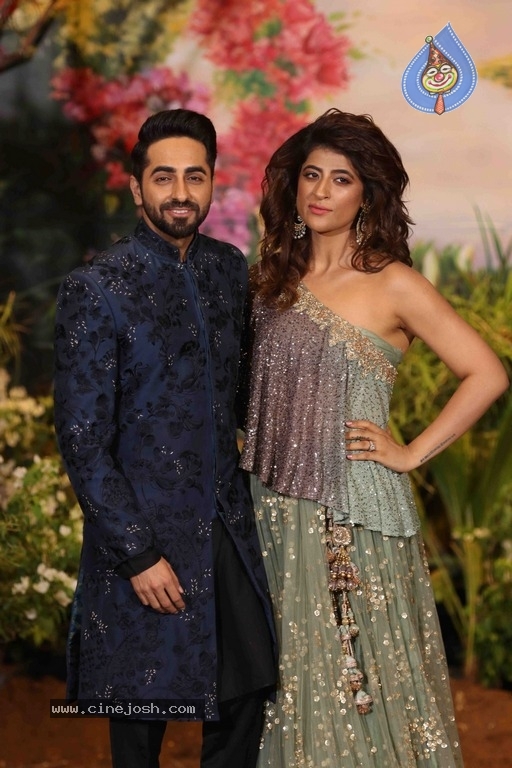 Sonam Kapoor And Anand Ahuja Wedding Reception Photos Set 2 - 3 / 42 photos