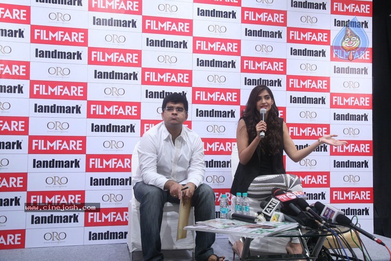Sonam Kapoor Launches FilmFare New Magazine - 38 / 47 photos