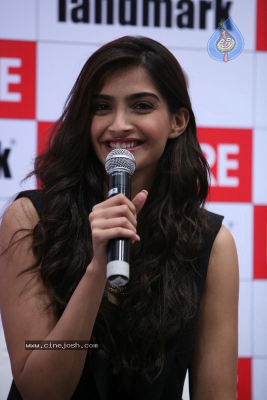 Sonam Kapoor Launches FilmFare New Magazine - 47 / 47 photos