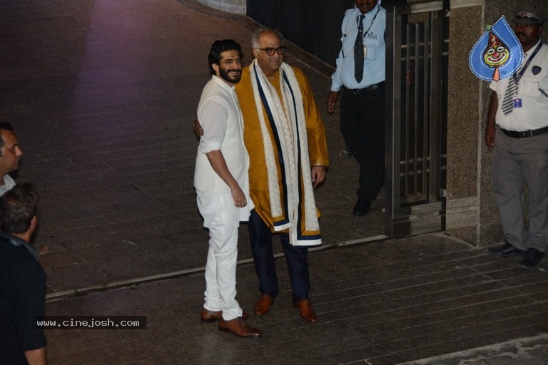 Sonam Kapoor Sangeet and Mehndi Ceremony - 19 / 63 photos