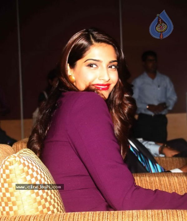 Sonam Kapoor Unveils GJEPC New Logo - 19 / 31 photos