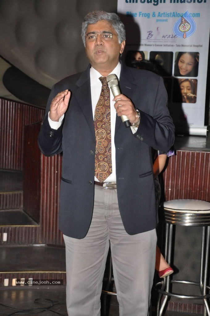 Sonu Nigam at Breast Cancer Awareness Event - 14 / 33 photos