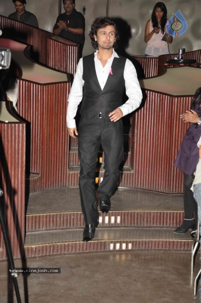 Sonu Nigam at Breast Cancer Awareness Event - 17 / 33 photos