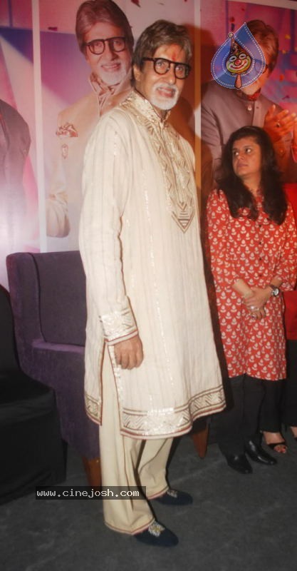 Sony TV Celebrates Big B Birthday - 18 / 25 photos