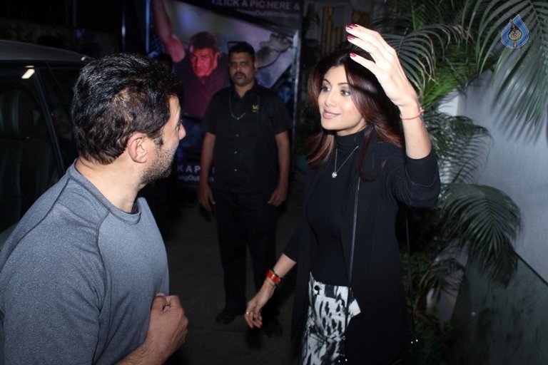 Special Screening of Saala Khadoos - 82 / 83 photos