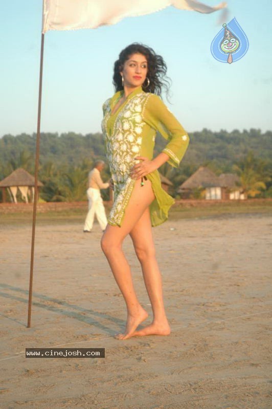 Spicy Models at Indian Princess 2011 Bash - 69 / 113 photos